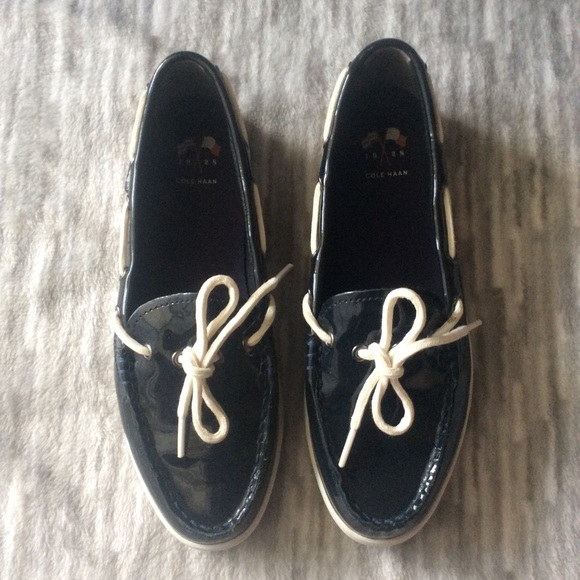 Cole Haan Navy Patent Nantucket Camp Moccasins - Picture 2 of 8